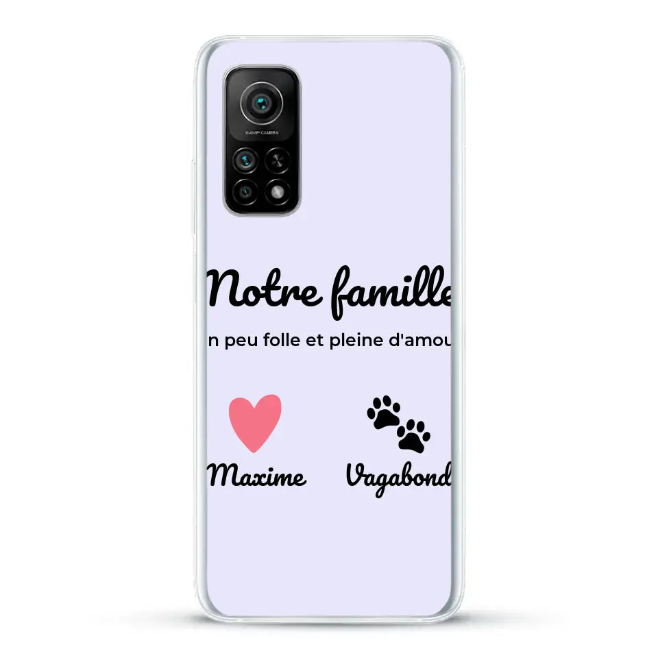 Notre famille un peu folle - Coque de téléphone personnalisée