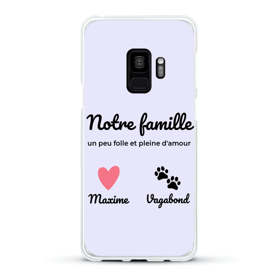 Notre famille un peu folle - Coque de téléphone personnalisée